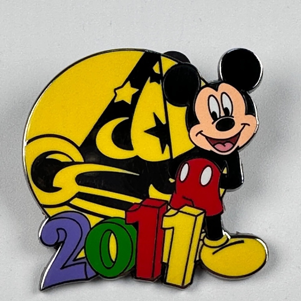 Mickey Mouse Sorcerer Disney Pin 2011 Colorful Enamel Metal Pin Trading WDW